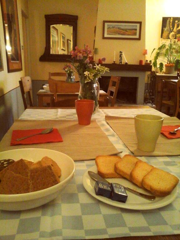 Il Cortiletto Dei Capperi Bed & Breakfast Gassino Torinese Exterior foto